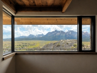 Cabin Stanley Idaho Sawtooths Mountain Window